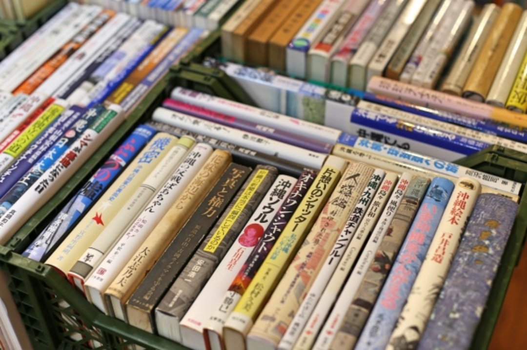 冲绳小书店巡礼:开一家“理想的旧书店”其实非常困难|吉井忍的二次会