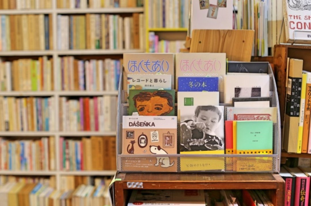 冲绳小书店巡礼:开一家“理想的旧书店”其实非常困难|吉井忍的二次会