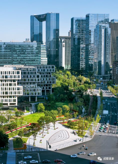太美！空中连廊、街角绿地……成都高新串起269公里风景线
