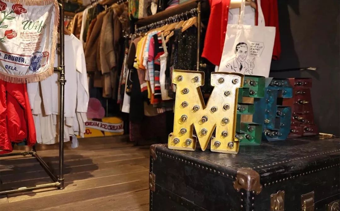 新手开实体小店选品适合选哪些,做全家便利店店长有前途吗