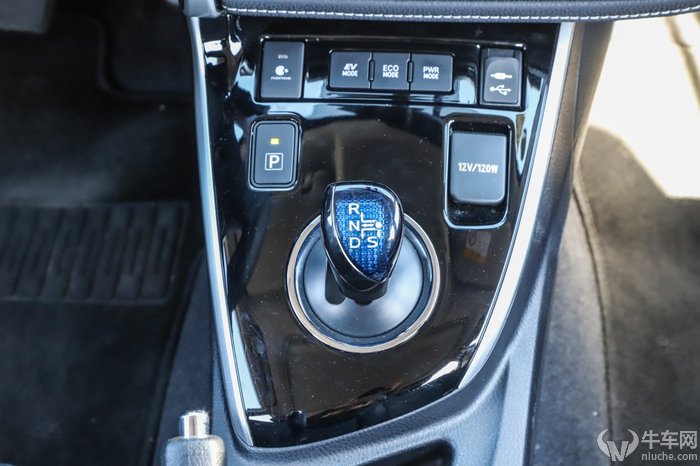 丰田卡罗拉双擎跑多少公里后省油,卡罗拉双擎精英版用什么模式省油