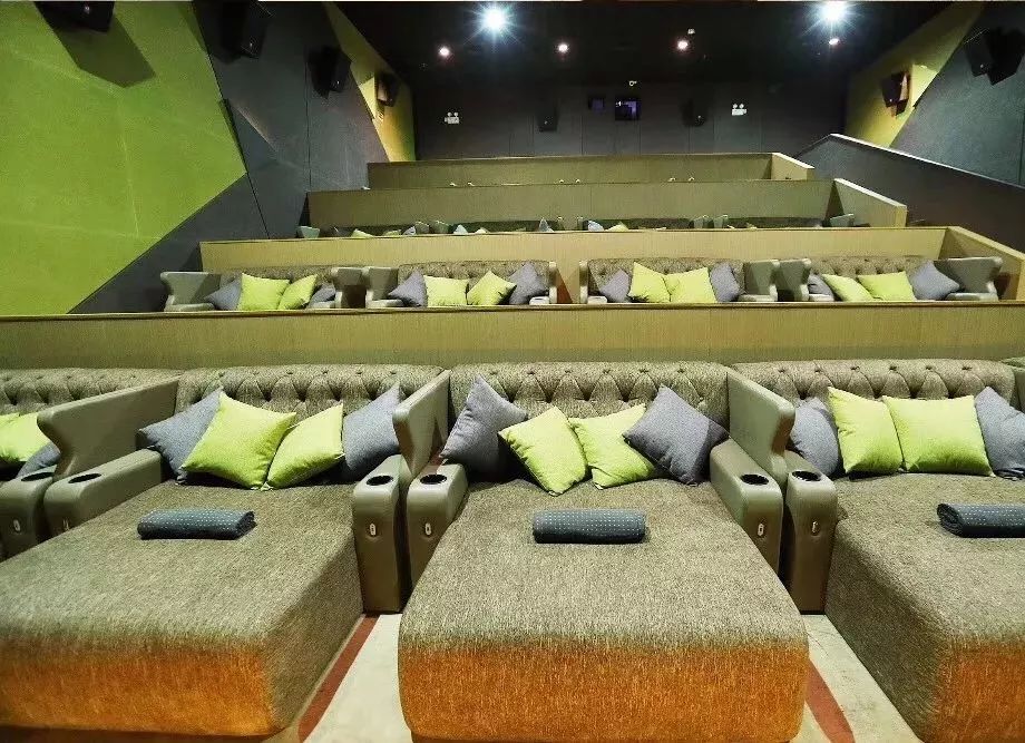 福州这家影院快撑不下去了!四个月没发工资,欠债超30亿……