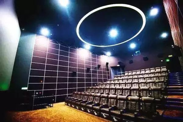 福州这家影院快撑不下去了!四个月没发工资,欠债超30亿……