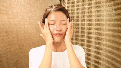 卸妆油致痘视频,卸妆油爆痘怎么修复