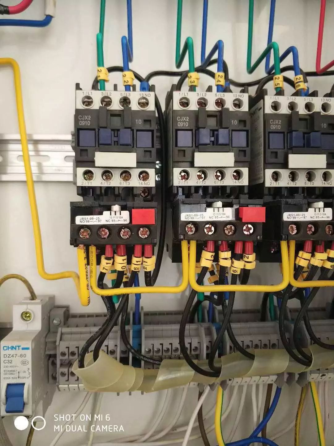 求帮忙:一个柴油罐对应的几条枪间歇性不出油,是啥情况?