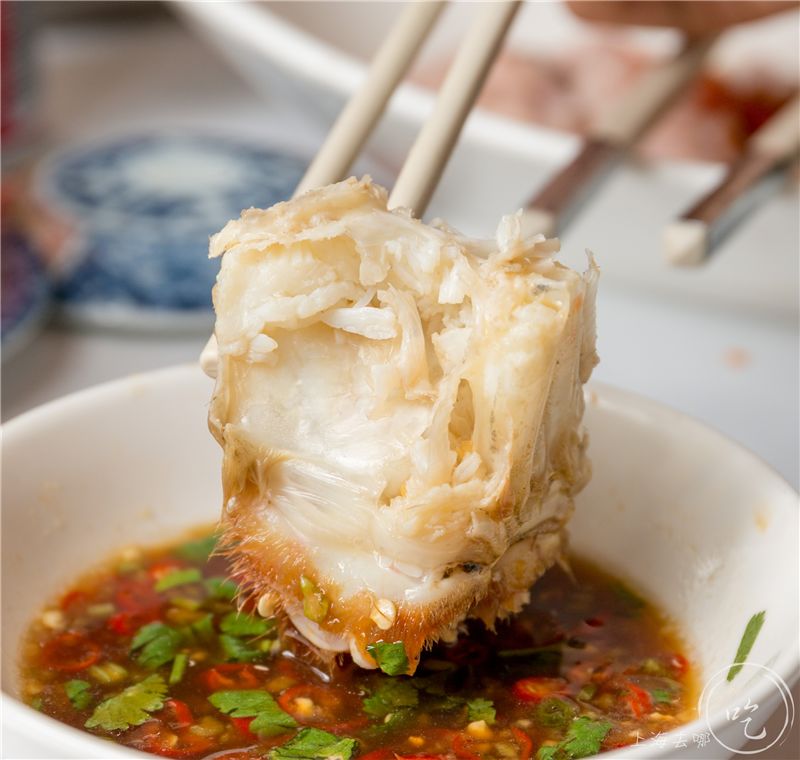 坐拥150㎡私家花园的火锅店,竟然还配空姐服务!