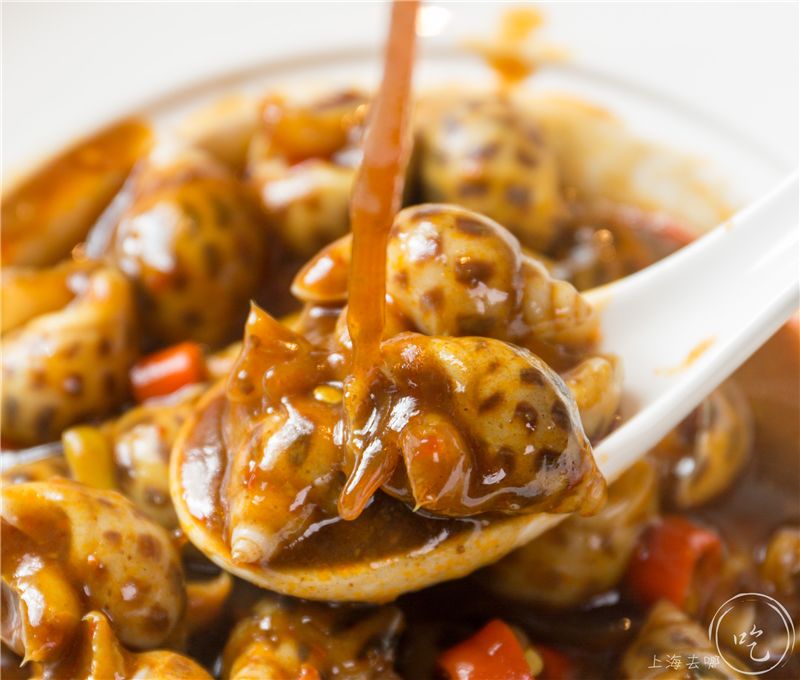 坐拥150㎡私家花园的火锅店,竟然还配空姐服务!