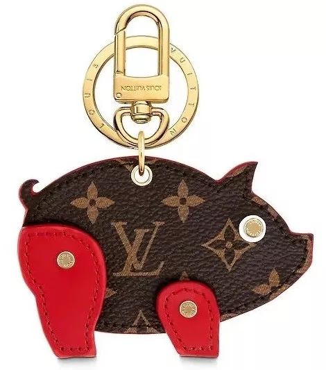 burberry宣传照和鬼片一起对比,burberry春节系列