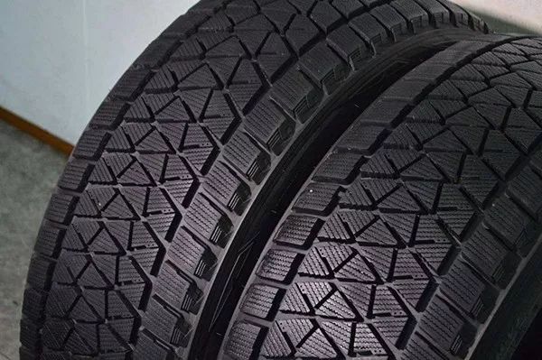 冰雪路面开车最好的车,适合冰雪路开车的轮胎