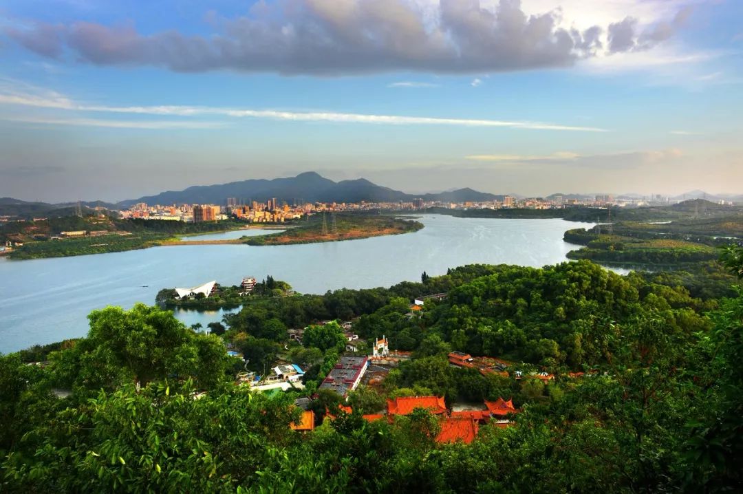 石岩离这里有多远,如今的石岩