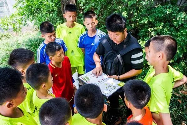 龙泉驿区龙泉二中足球,成都龙泉驿区同安中学足球