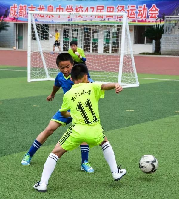 龙泉驿区龙泉二中足球,成都龙泉驿区同安中学足球