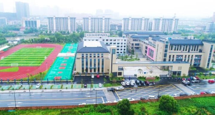 总结高考师生共同努力,师生同心奋战中考