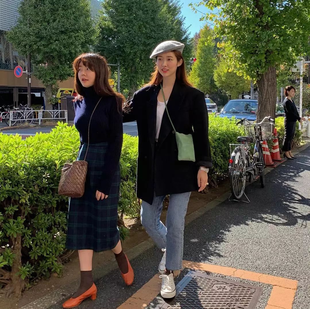 韩国女私服穿搭,韩国女星私服极简风穿搭