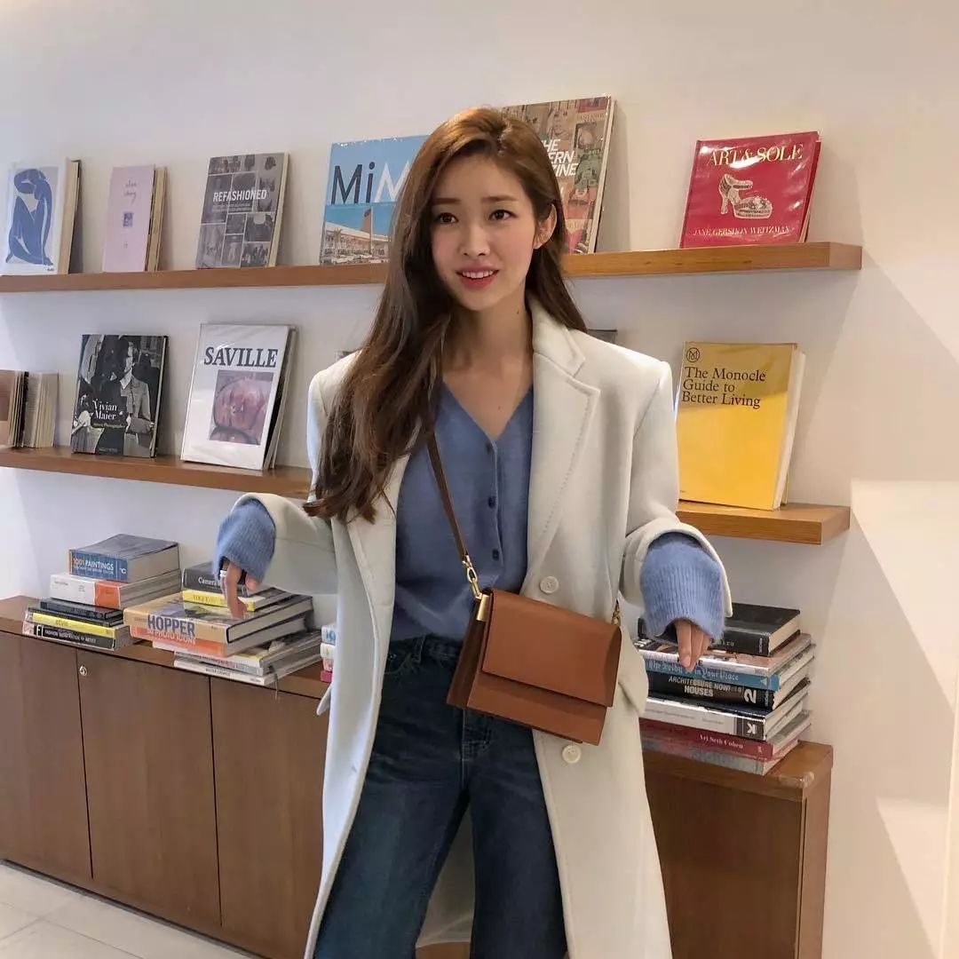 韩国女私服穿搭,韩国女星私服极简风穿搭