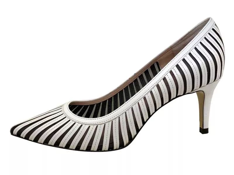 韩国女私服穿搭,韩国女星私服极简风穿搭