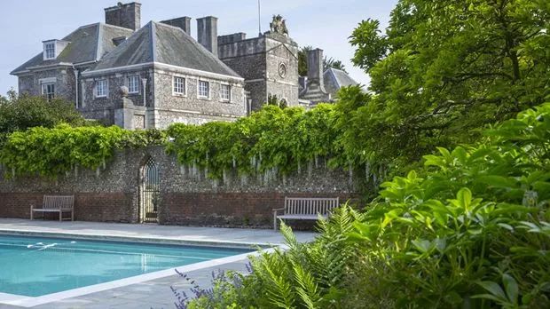 这些熟悉的酒店logo，背后的故事你知道吗？