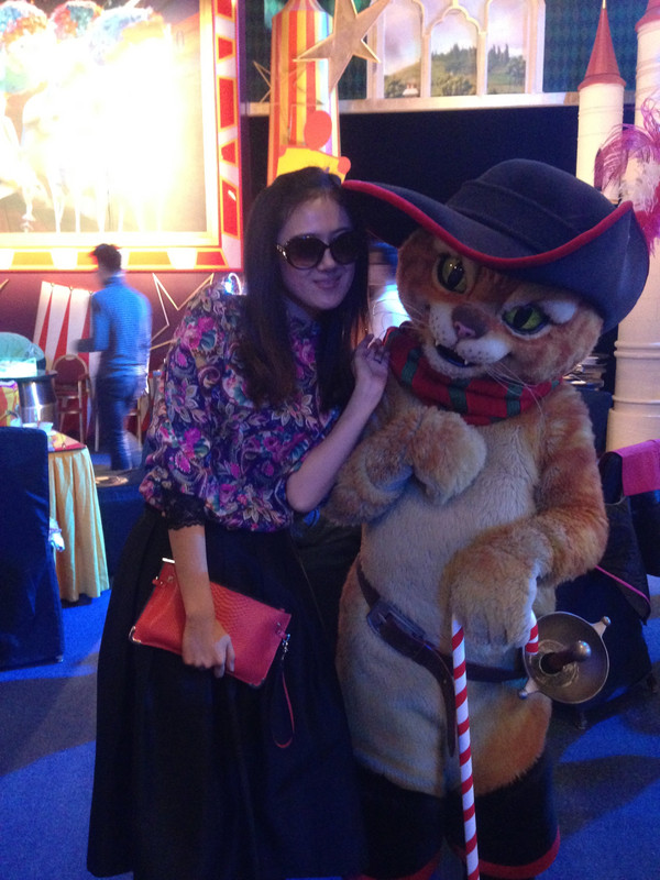 天使与魔鬼西班牙,天使与魔鬼蓝锁