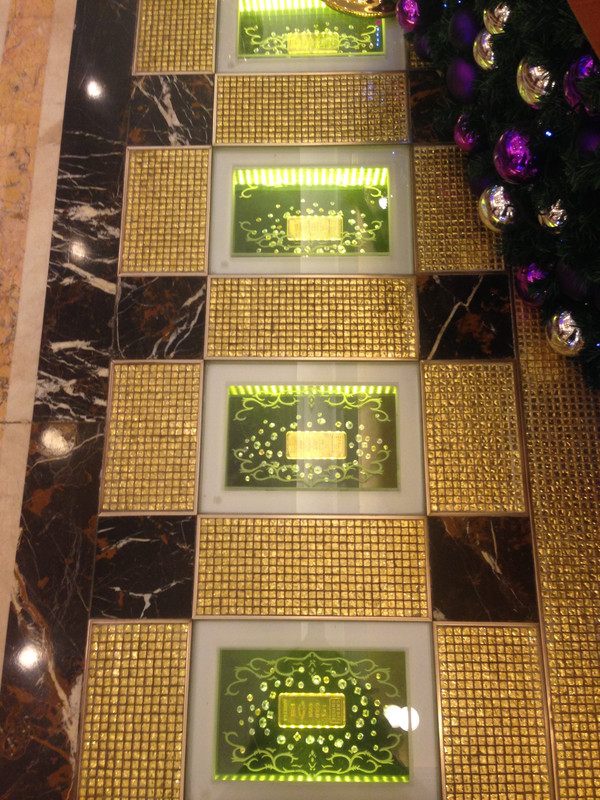 天使与魔鬼西班牙,天使与魔鬼蓝锁