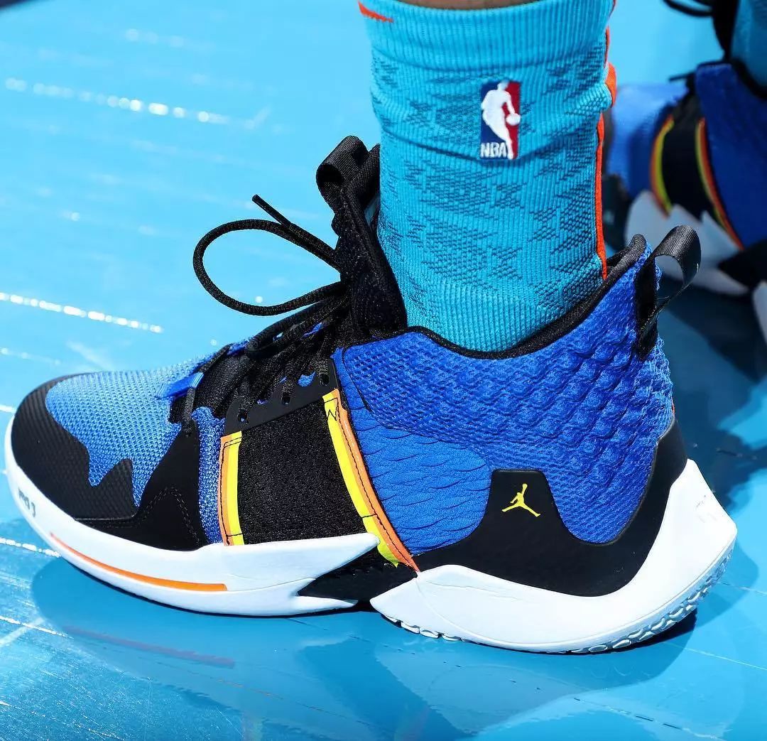 adidas历年新年限定鞋,今日球鞋上脚nba欧文