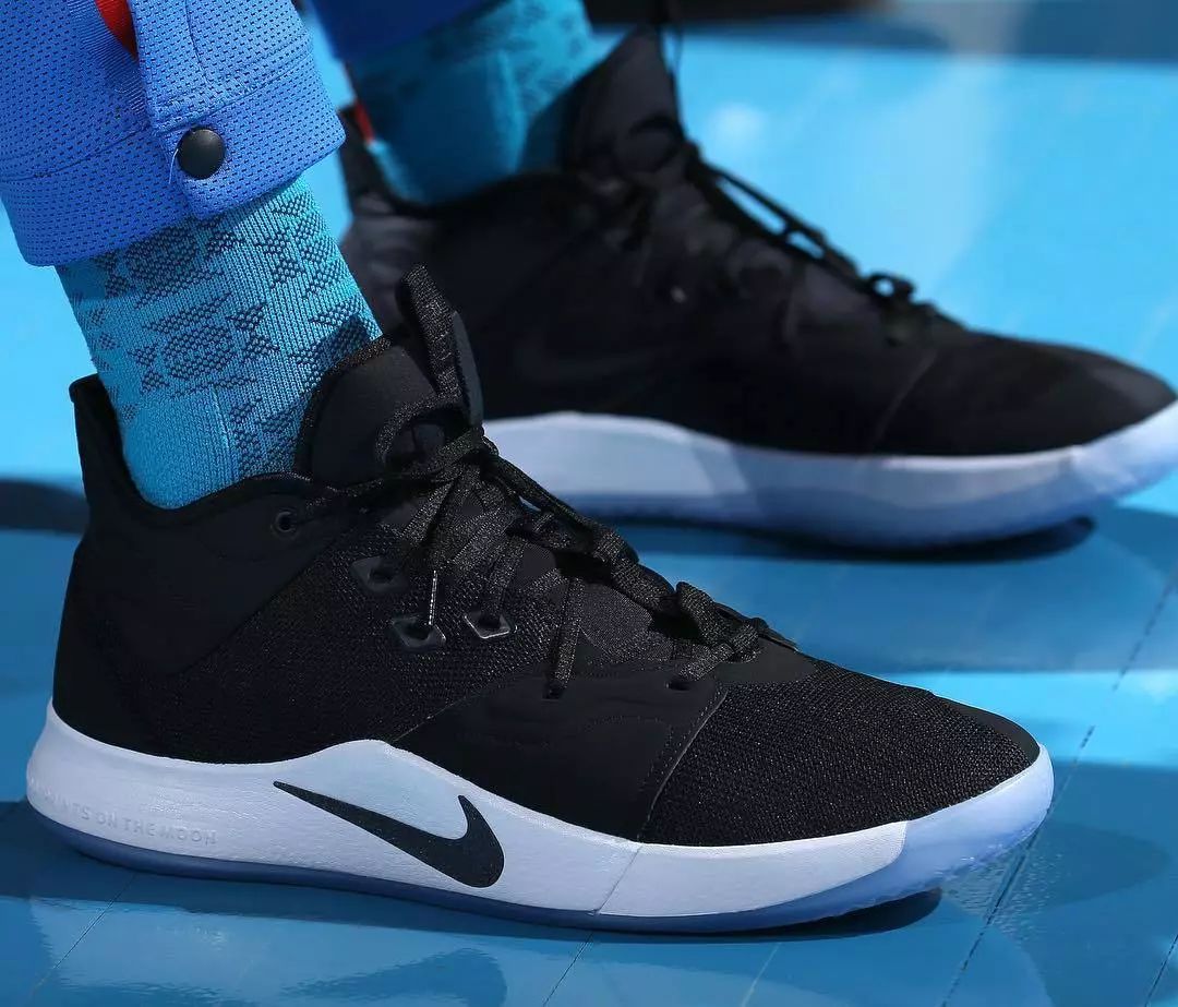 adidas历年新年限定鞋,今日球鞋上脚nba欧文