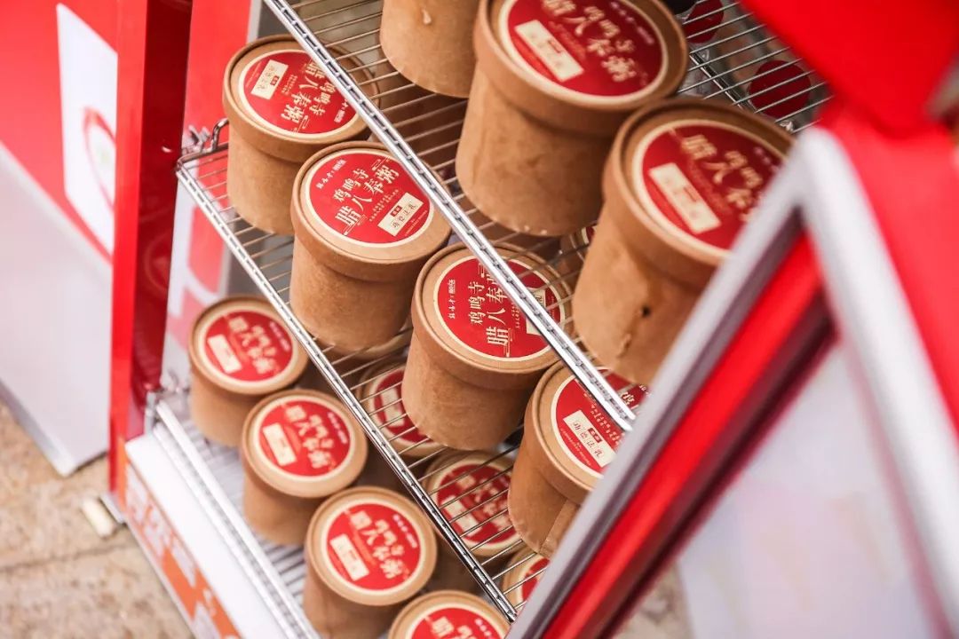 今天鸡鸣寺人还多么,今晚鸡鸣寺人多吗