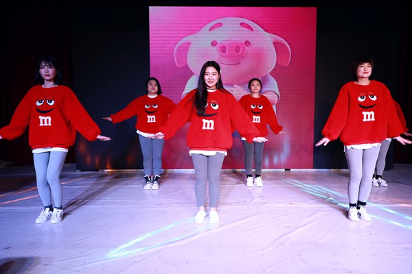 “思源·奋进·筑梦”2019年山东万方装饰集团年会举行