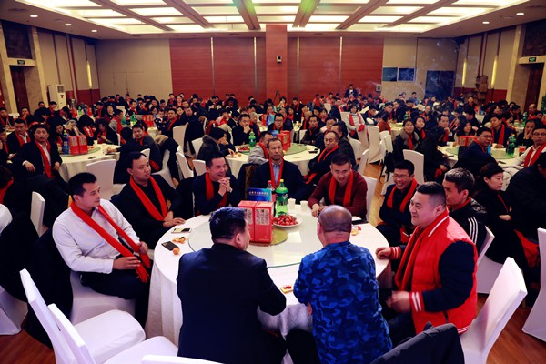 “思源·奋进·筑梦”2019年山东万方装饰集团年会举行