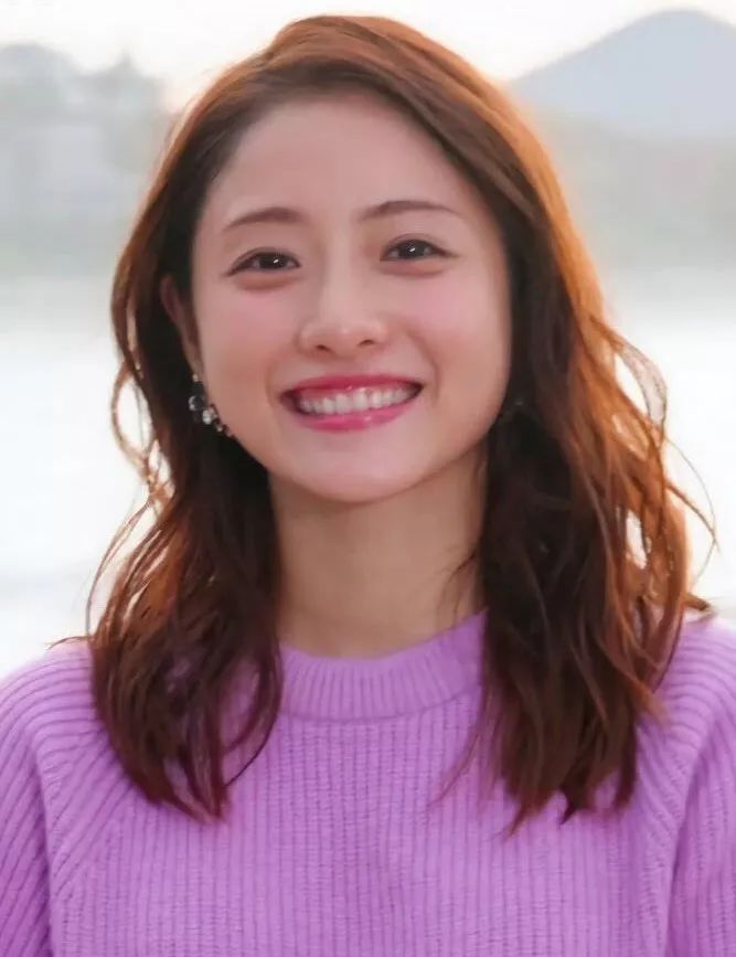 石原里美小细节,想美就从头做起