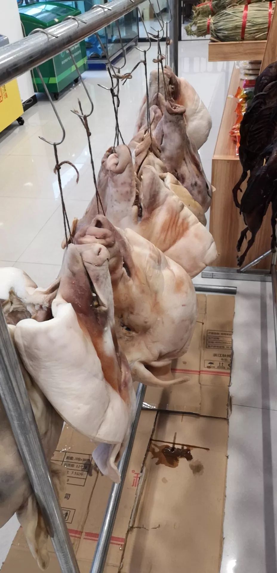 一站式买全！余杭这家土鲜店把纯正的土货都搬来了！酱鸭、毛腌鸡、猪头肉……