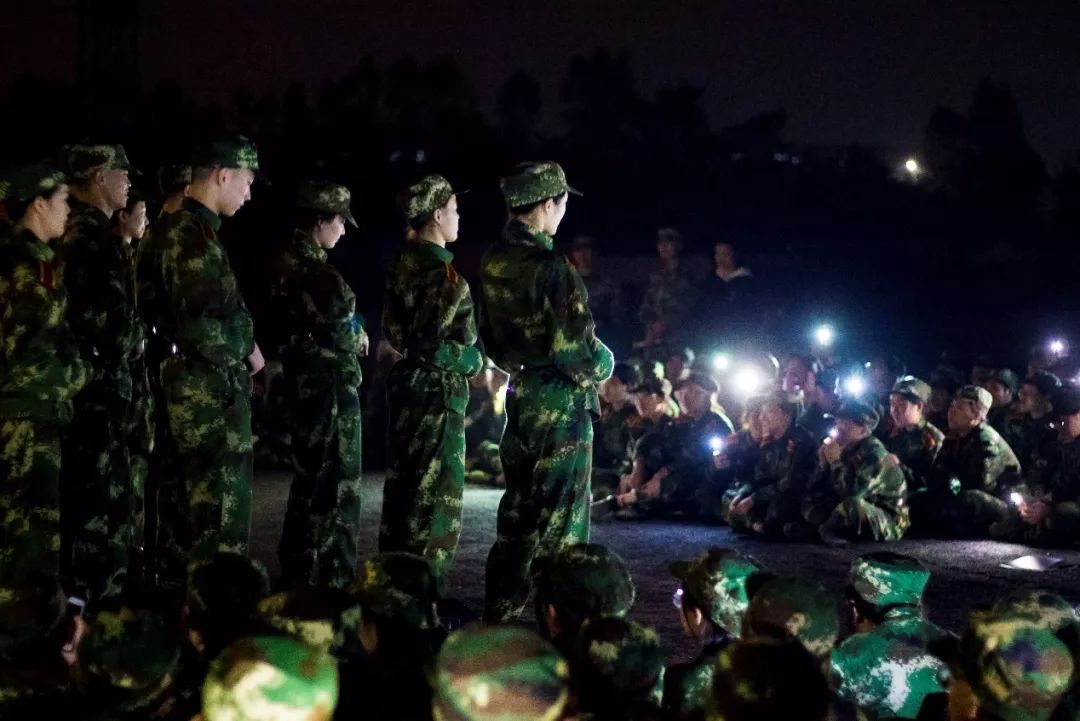 我们的军训时光英姿飒爽,我的军训生活的军训日记