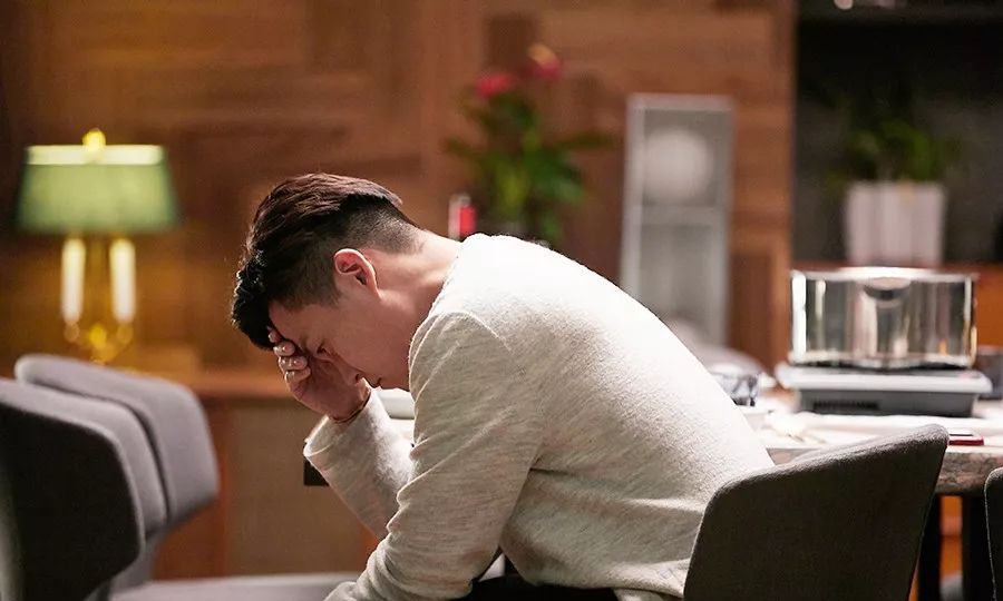 久坐，温柔的“慢性自杀”：每天坐多久，决定了你的寿命