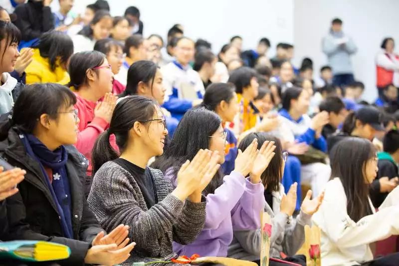 惠若琪走进清华,惠若琪校园行