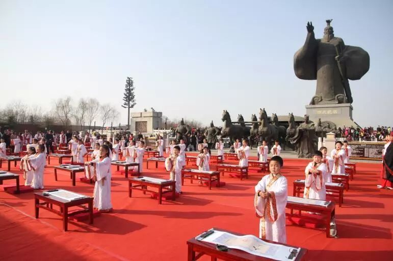 开笔礼｜家有萌娃的家长们，华商报小记者寒假活动专属邀请函，请查收！