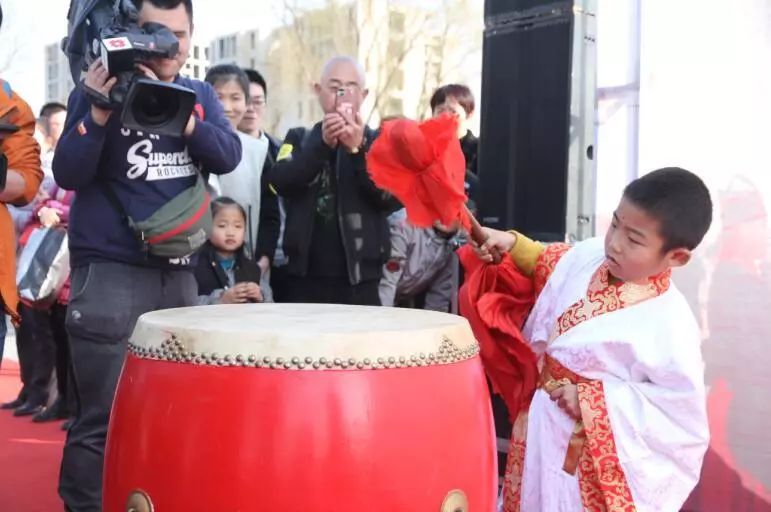 开笔礼｜家有萌娃的家长们，华商报小记者寒假活动专属邀请函，请查收！