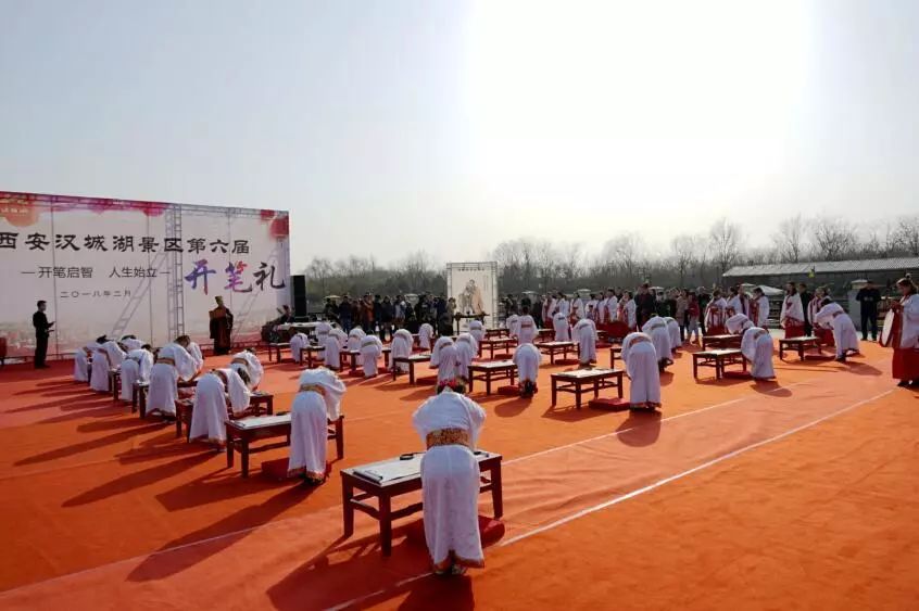 开笔礼｜家有萌娃的家长们，华商报小记者寒假活动专属邀请函，请查收！