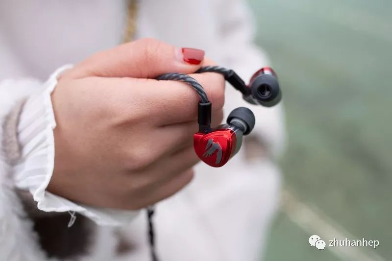 艾利和bj耳机,艾利和kannak70