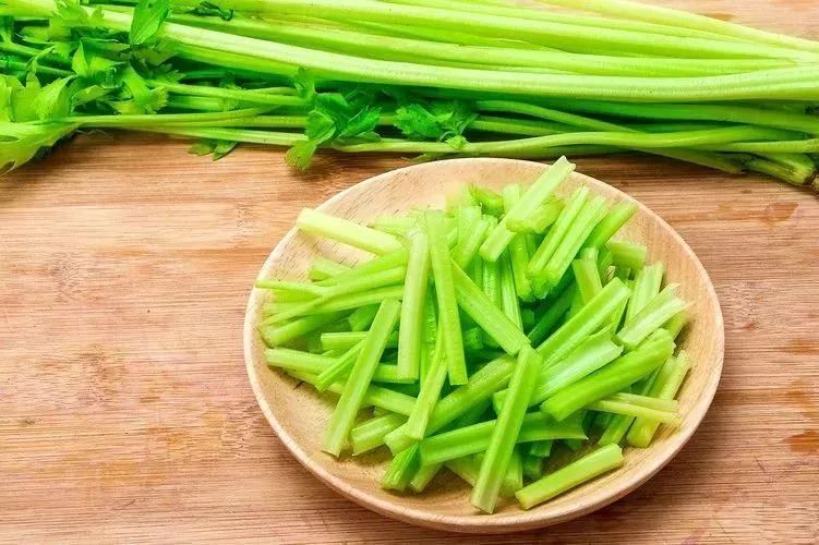 有效改善牙龈出血的5个技巧,牙龈健康的注意事项