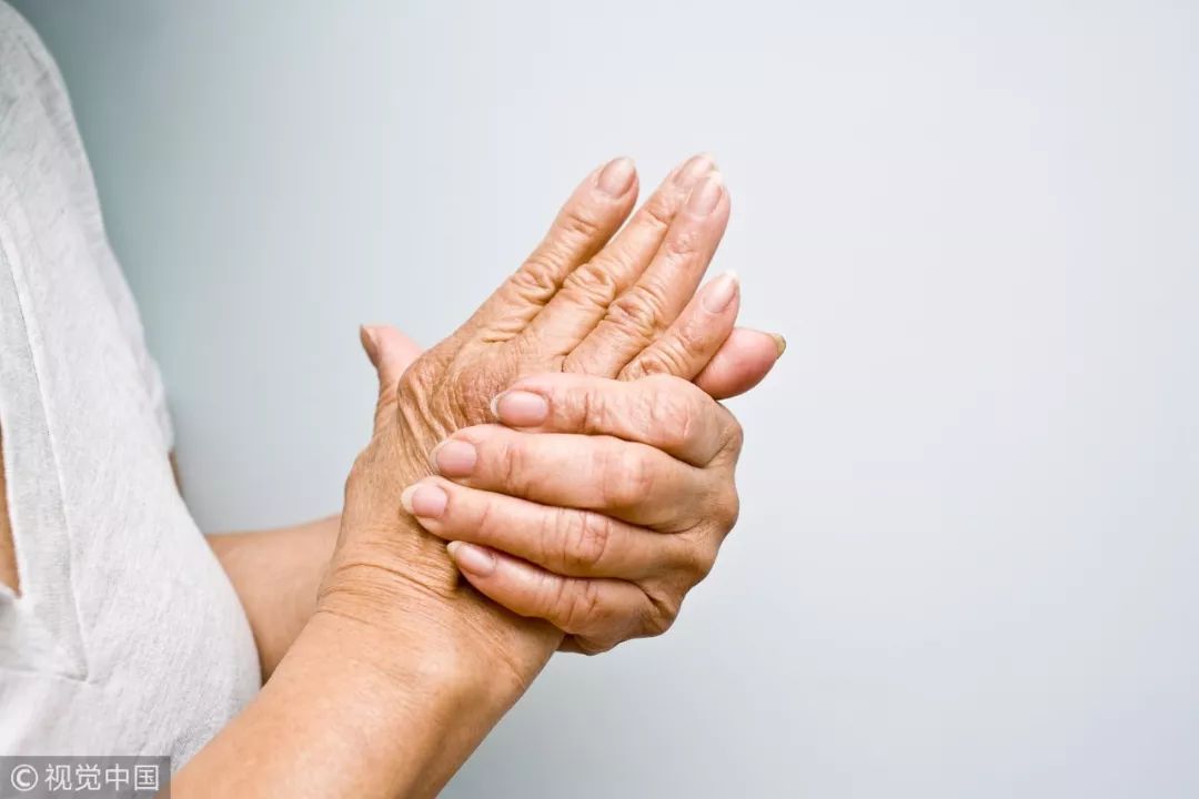 医生提醒这十大问题出现要重视,辟谣6种常见病根本没法治愈