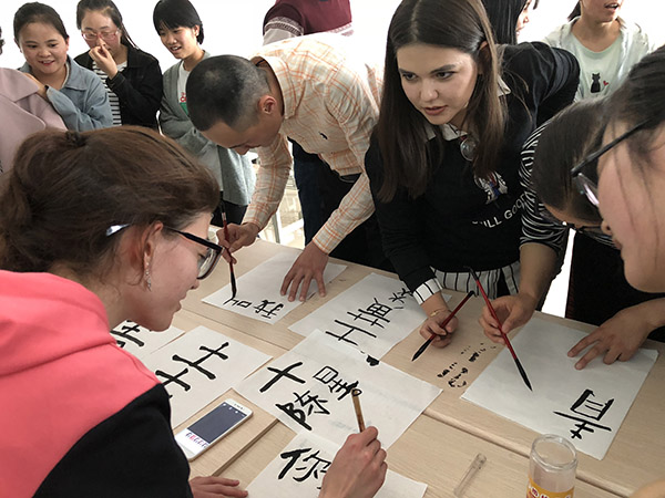 “一带一路”促青海教育蓬勃发展