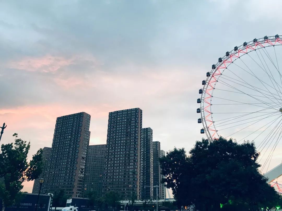 中国*草烟**孙公司IPO的秘密:*子烟电**疯涨挑战传统*草烟**