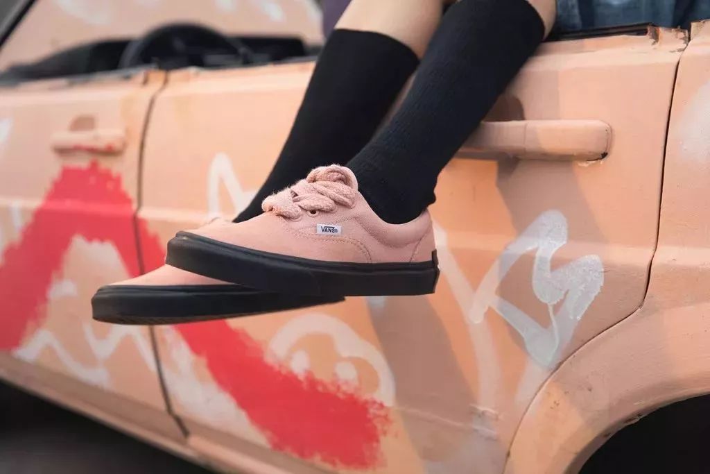 gucci猪年限量版,gucci三只小猪圆包