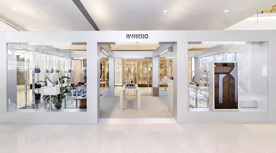 倒闭国货清仓,倒闭清仓大甩卖商品