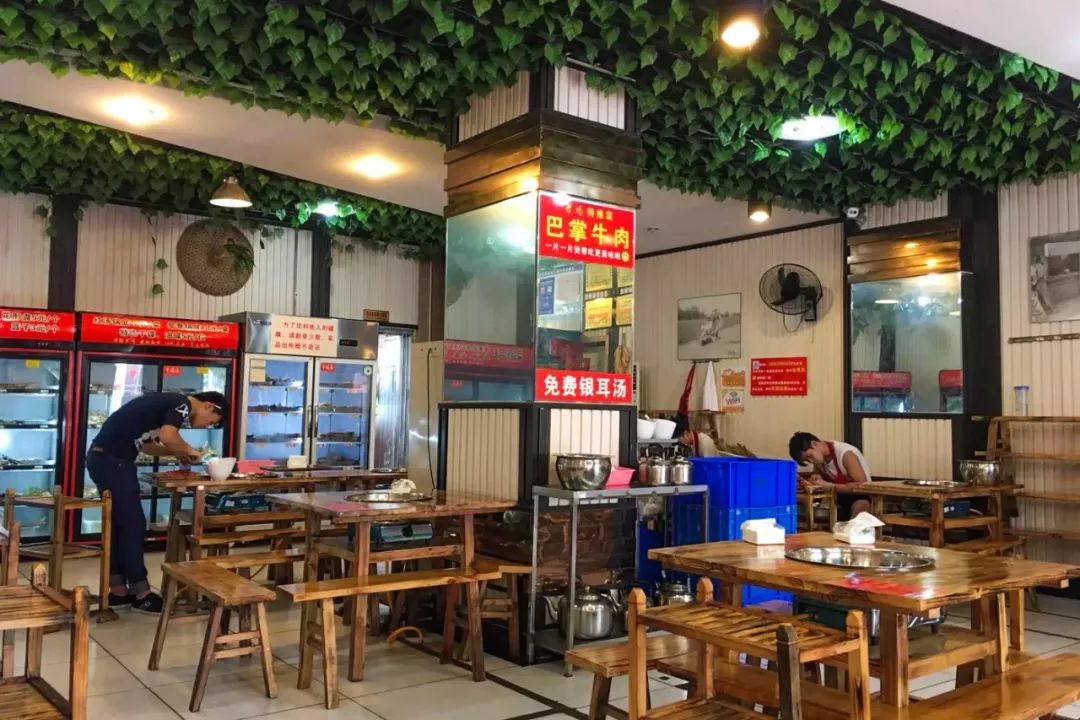 重庆开了几十年的老串串,重庆老牌串串