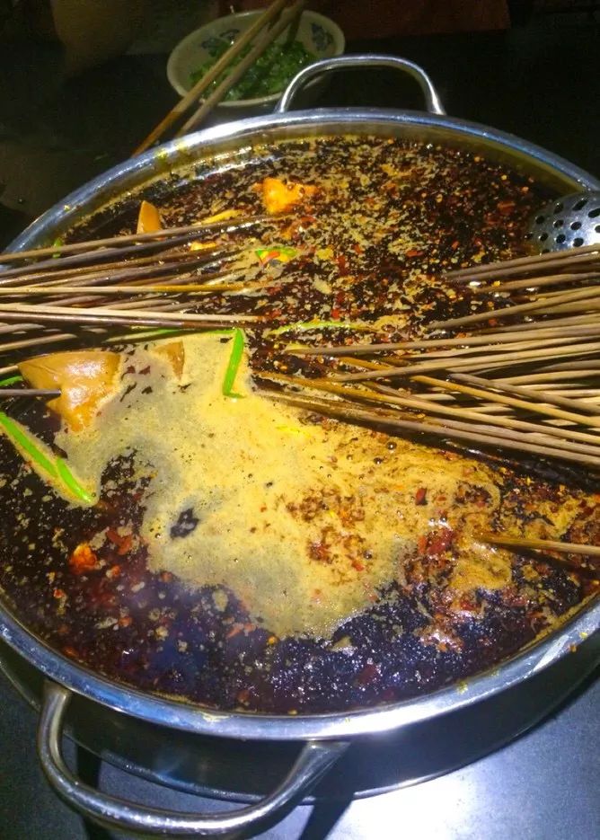 重庆开了几十年的老串串,重庆老牌串串