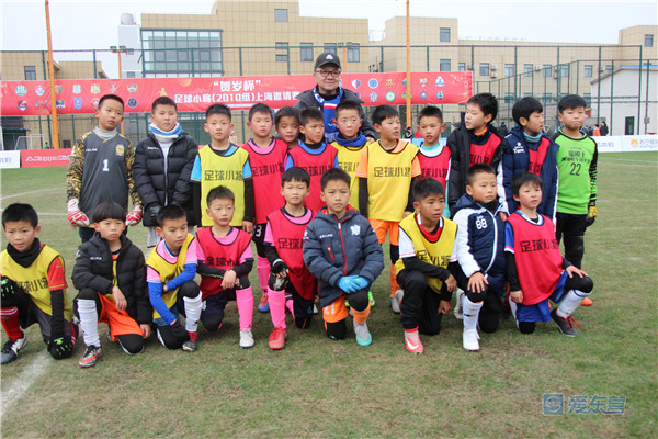 东营娃入选“中国足球小将”英超球探这么评价他~