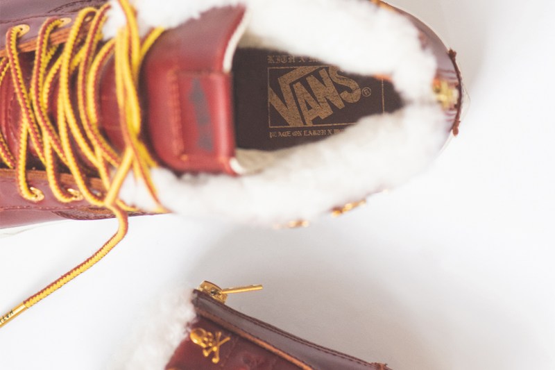 奢华的“暗黑鼻祖”！KITHxMMWxVans三方联名实物欣赏