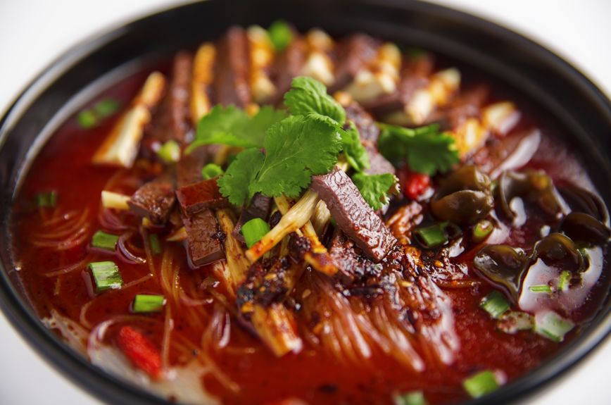 西安要开锦鲤大会了！戴森、SK2、迪奥直接送！全场美食免费吃！