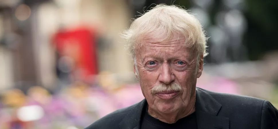 拍不好《大黄蜂》就回家继承2000亿家产!美国王思聪的逆天人生