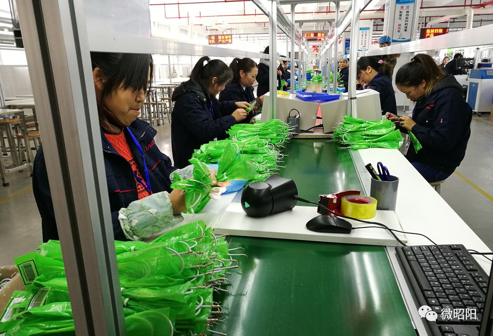 培训，就业，安居~幸福馨居上演现实版《大江大河》